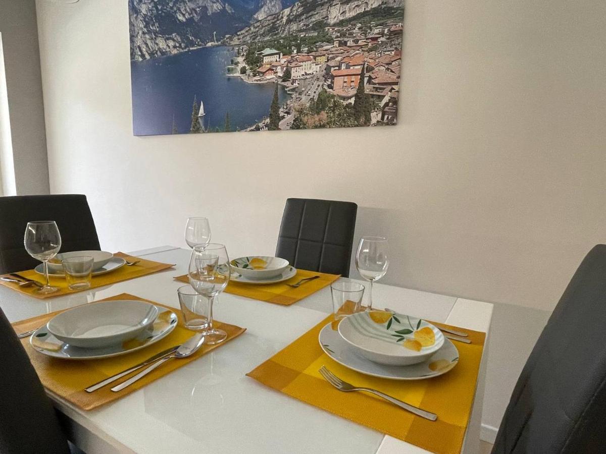 Apartament Le Terrazze Living Riva Zewnętrze zdjęcie